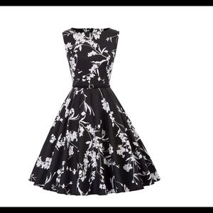 Sleeveless floral vintage style tea dress NWT